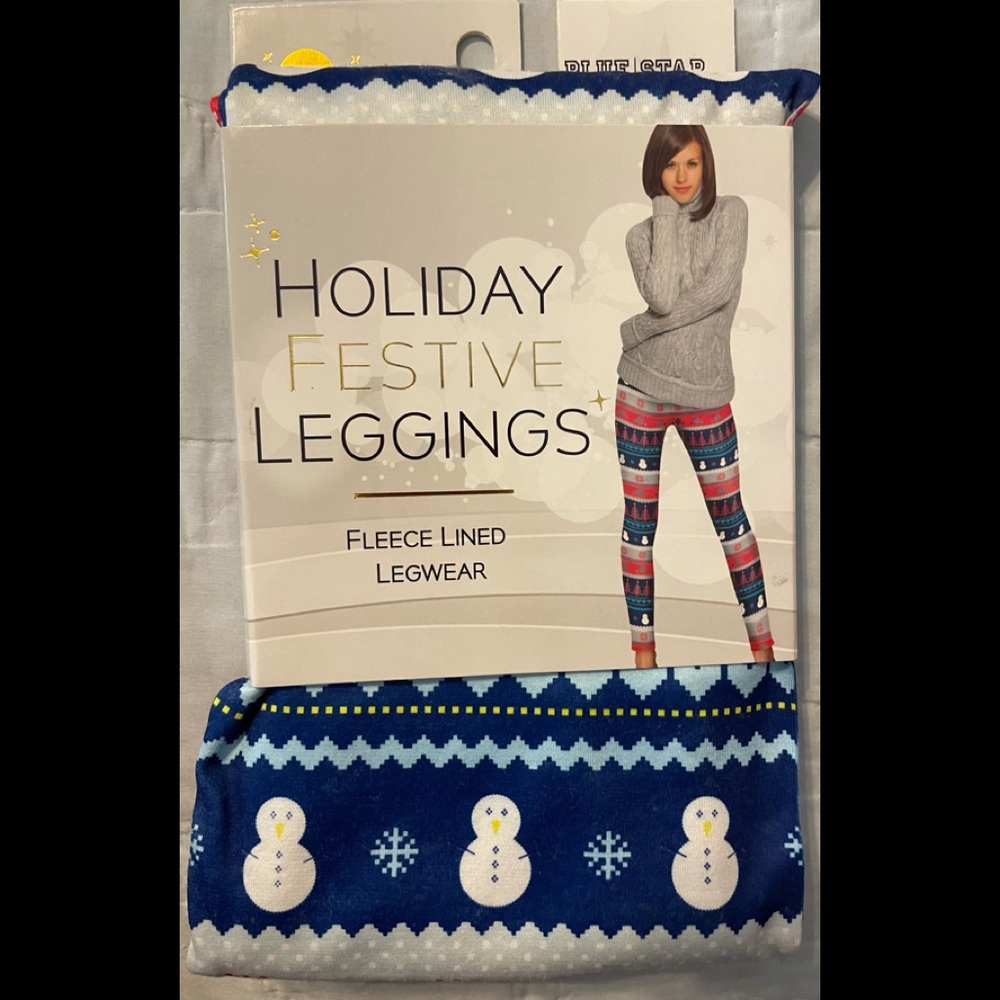 Holiday leggings for women.